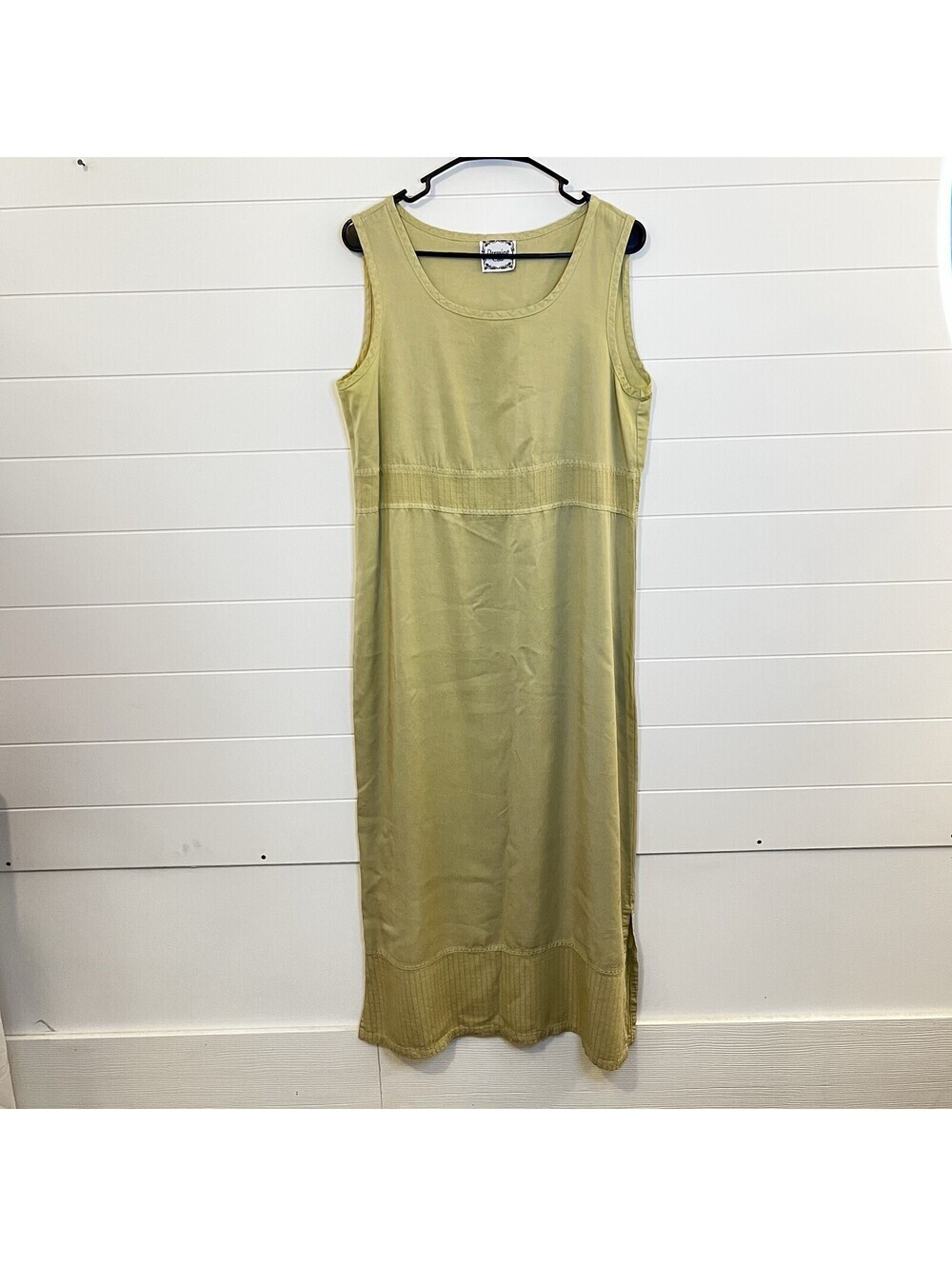 Women’s Vintage Dressing Clio Long Sleeveless Dress Medium Flowy Beach Travel